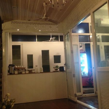 At Casa Guesthouse Amphawa Luaran gambar