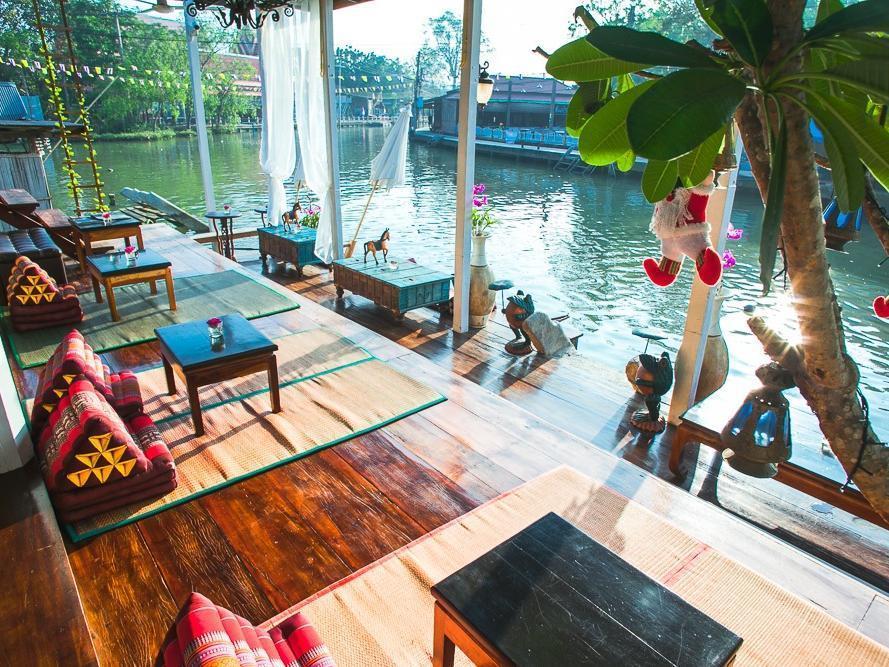 At Casa Guesthouse Amphawa Luaran gambar